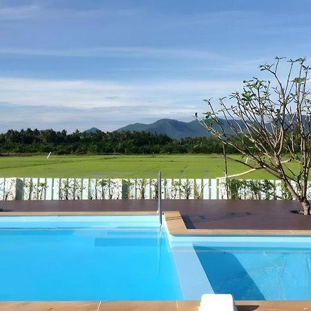 Juntima Boutique Hotel Phetchaburi Exteriör bild