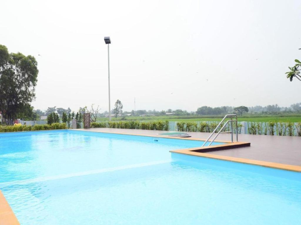 Juntima Boutique Hotel Phetchaburi Exteriör bild