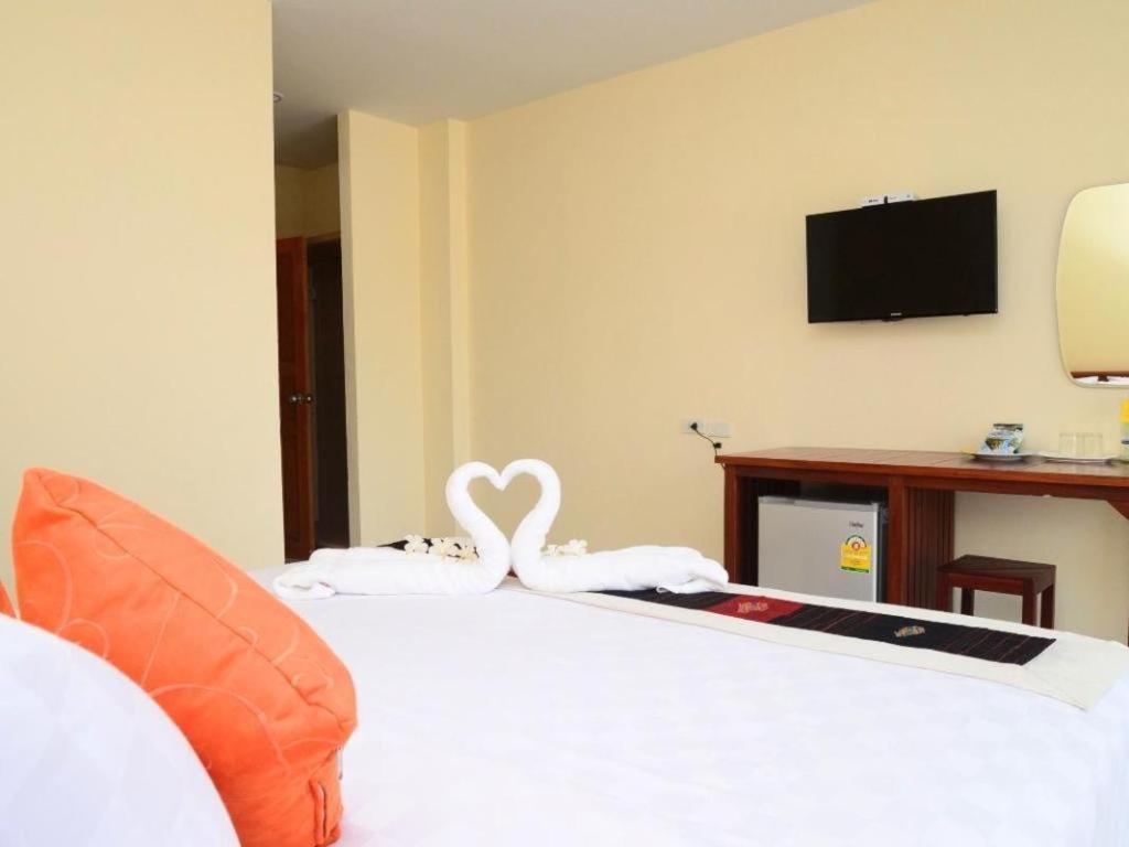 Juntima Boutique Hotel Phetchaburi Exteriör bild