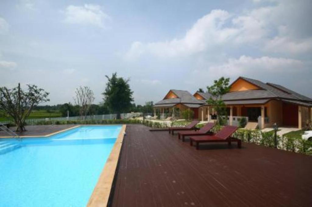 Juntima Boutique Hotel Phetchaburi Exteriör bild