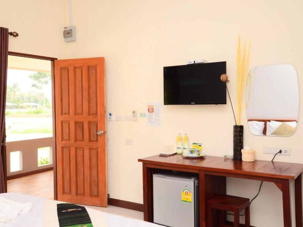Juntima Boutique Hotel Phetchaburi Exteriör bild
