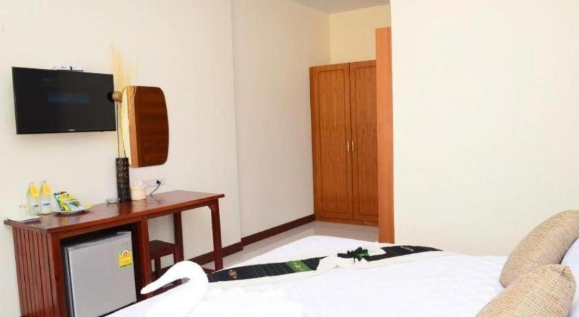 Juntima Boutique Hotel Phetchaburi Exteriör bild