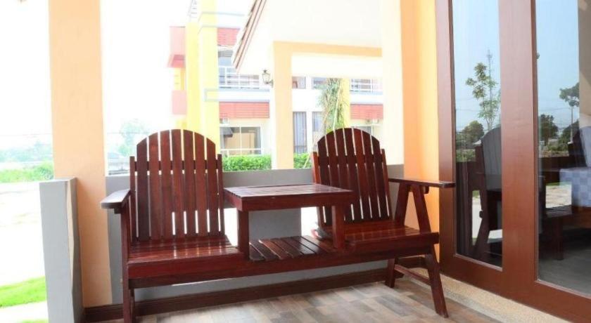 Juntima Boutique Hotel Phetchaburi Exteriör bild